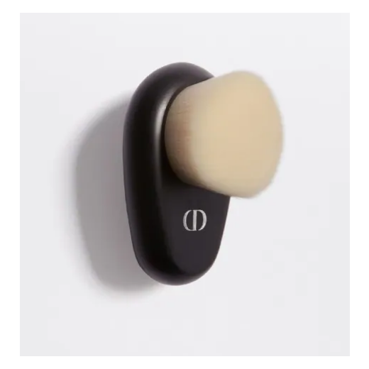 dior airflash foundation brush